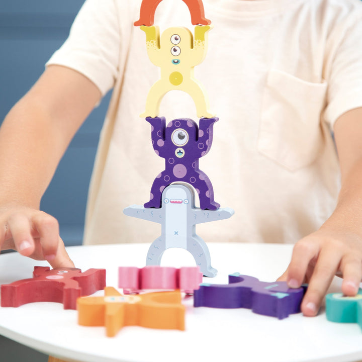 MILAN Aliens Tower - Juguete Educativo de Madera Torre de Figuras. Edad 36 Meses