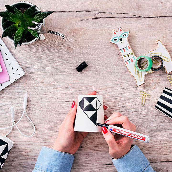 EDDING 3000 - Set de 4 Rotuladores Permanentes Punta Redonda 1.5-3 mm. Rojo