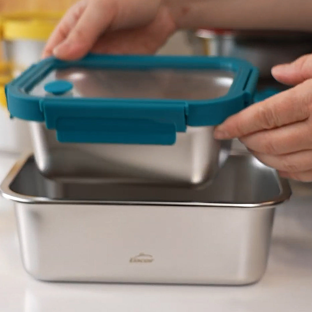 Kit Bolsa Isotérmica IBILI Tricapa 5L y Recipientes de Acero LACOR Etern de 820 y 480 ml