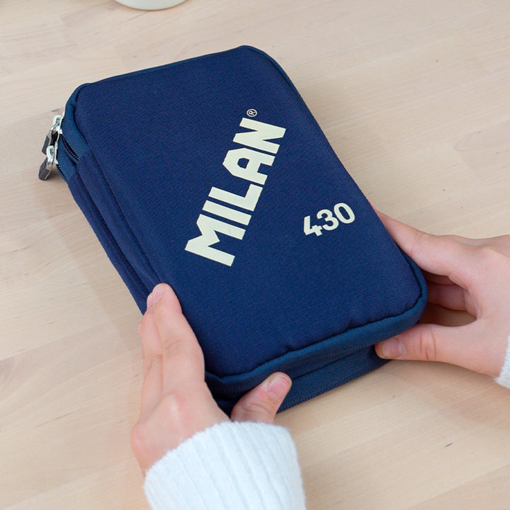 MILAN - Plumier de 2 Pisos con Contenido de 36 Piezas. Colección 430 since 1918. Verde