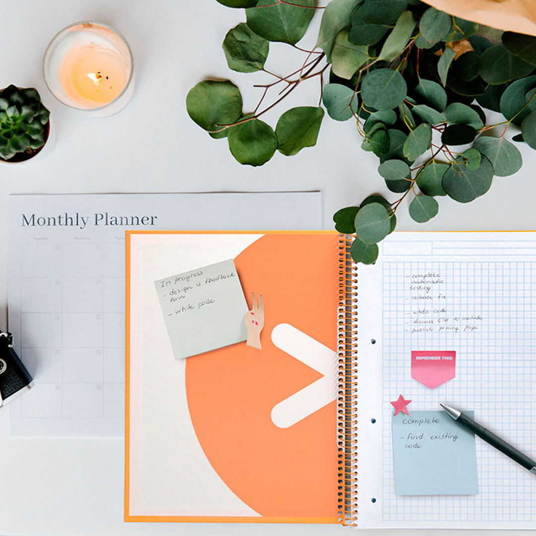 Antartik - Libreta Cuadriculada A4 con Espiral y Tapa Dura. 5 Bandas de Colores. Mostaza