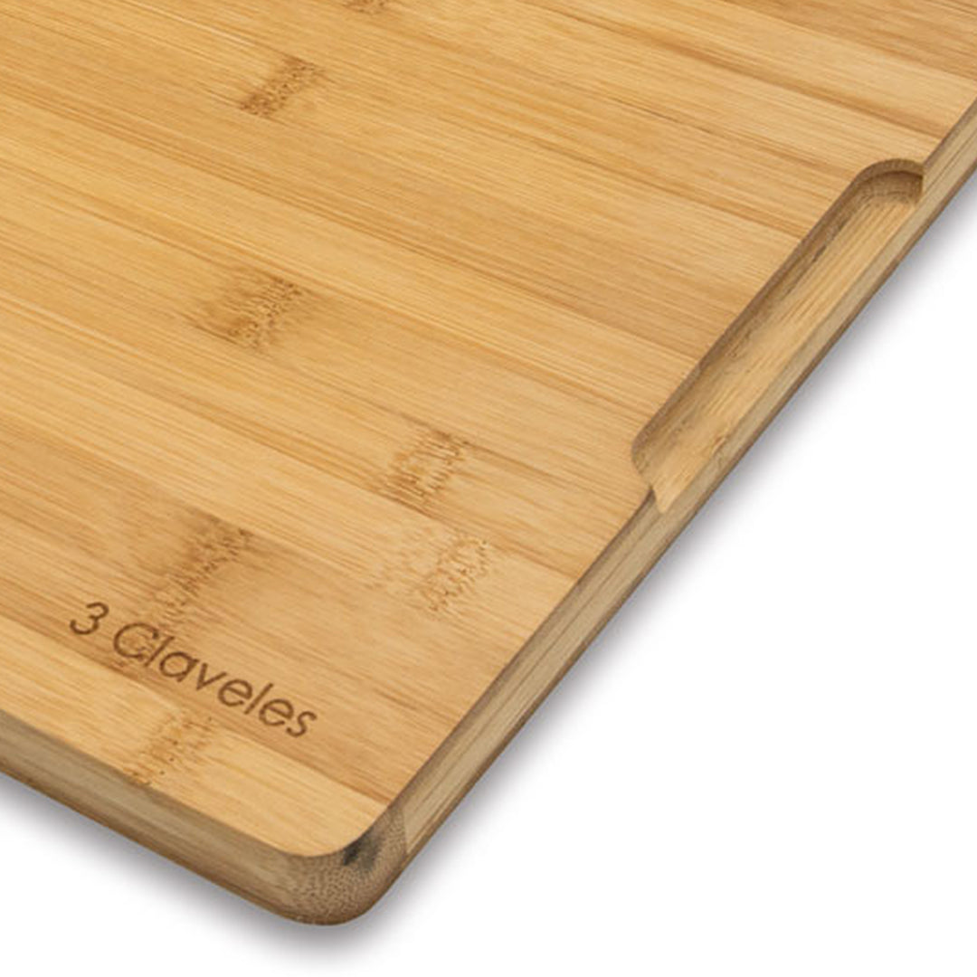 3 Claveles - Tabla de Corte Antideslizante de 40 cm en Bambú